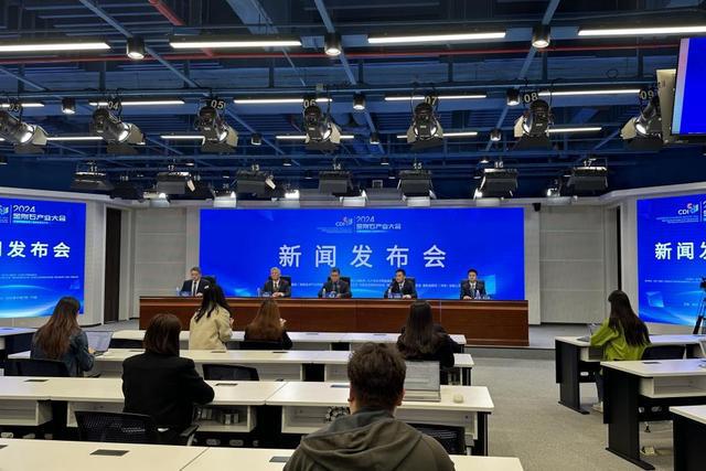 郑州去年培育钻石出口货值超21亿元位居全国第一(图1)