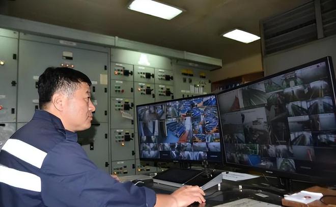 中国唯一的“海上铁路”火车到底是怎么过海的？看完不得不佩服(图11)