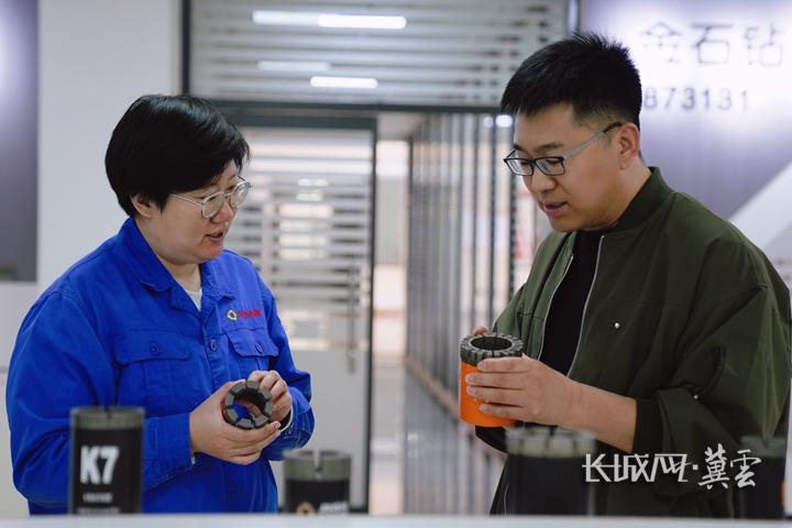 金石钻探：“唐山造”钻头 实力为啥这么强？(图1)