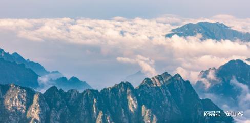 耗资40亿！上万中国人在秦岭上“掏”了一个洞搞出一个世界之最(图6)