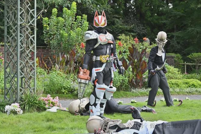 假面骑士极狐 全形态数据揭秘：武装钻头马格南！能够在地下潜行(图3)