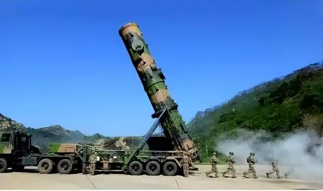中国钻地弹与美国GBU-57一决高下东风-15“钻地王”名副其实(图17)