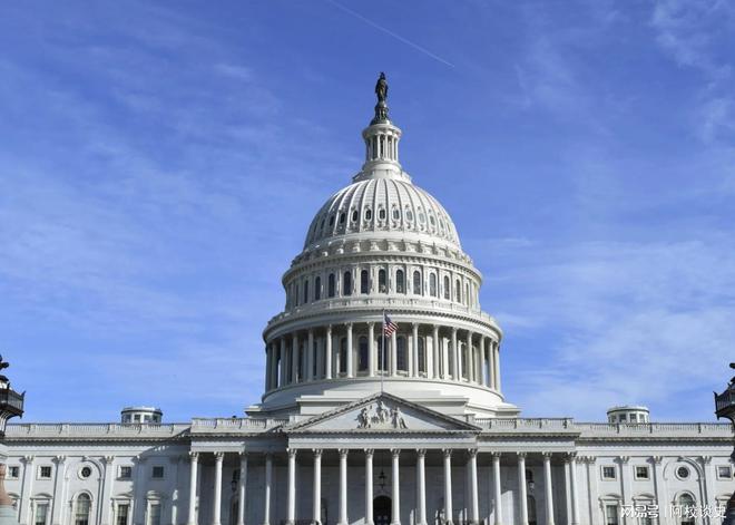 美军8艘战舰逼近委内瑞拉中国一台设备送达五角大楼沉默了(图12)