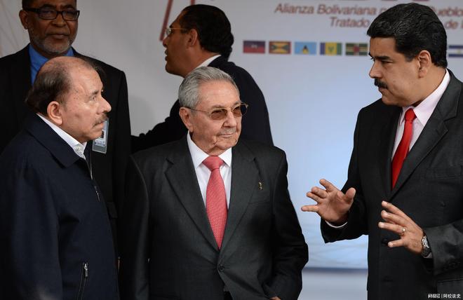 美军8艘战舰逼近委内瑞拉中国一台设备送达五角大楼沉默了(图16)