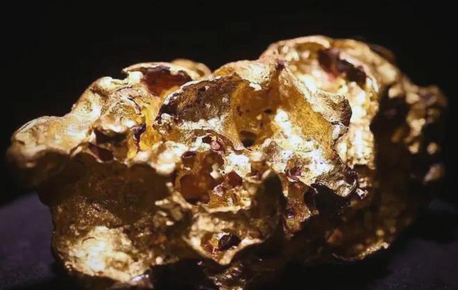 小行星带里的灵神星全身都是贵金属每个人能分125万吨黄金(图11)