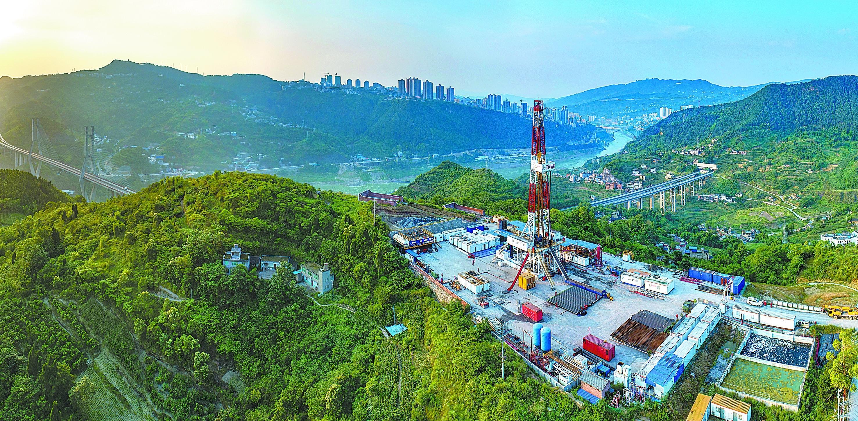 西南油气田：破局“数据孤岛”激活“数智动能”(图1)